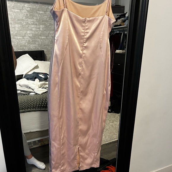 Fashion nova dress - Picture 2 of 3